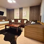 아파트호텔 & Pool Prestige Ivica Marianka