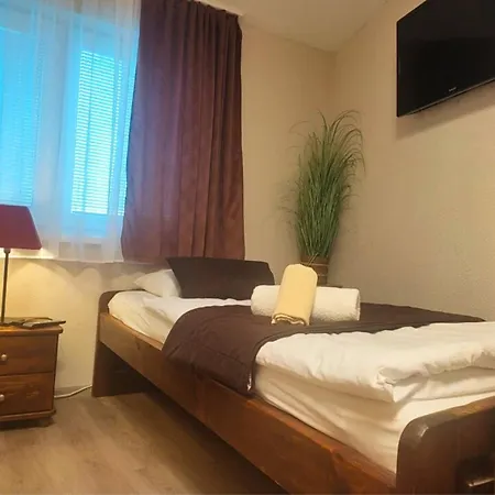 & Pool Prestige Ivica Апарт-отель