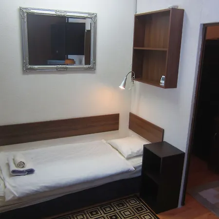 Aparthotel & Pool Prestige Ivica 3*