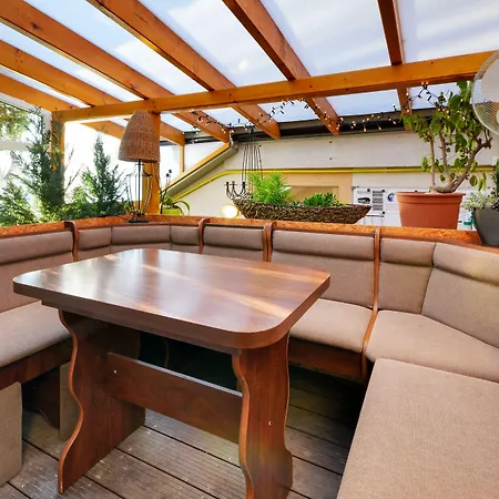 & Pool Prestige Ivica Apart-hotel Marianka