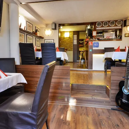 & Pool Prestige Ivica Marianka