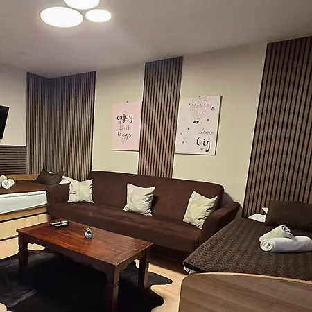& Pool Prestige Ivica Aparthotel 3*